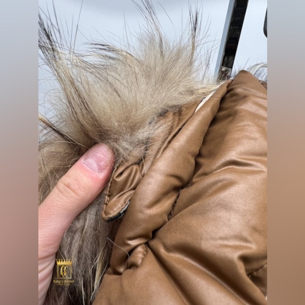 Burberry Down Jacket - image 5